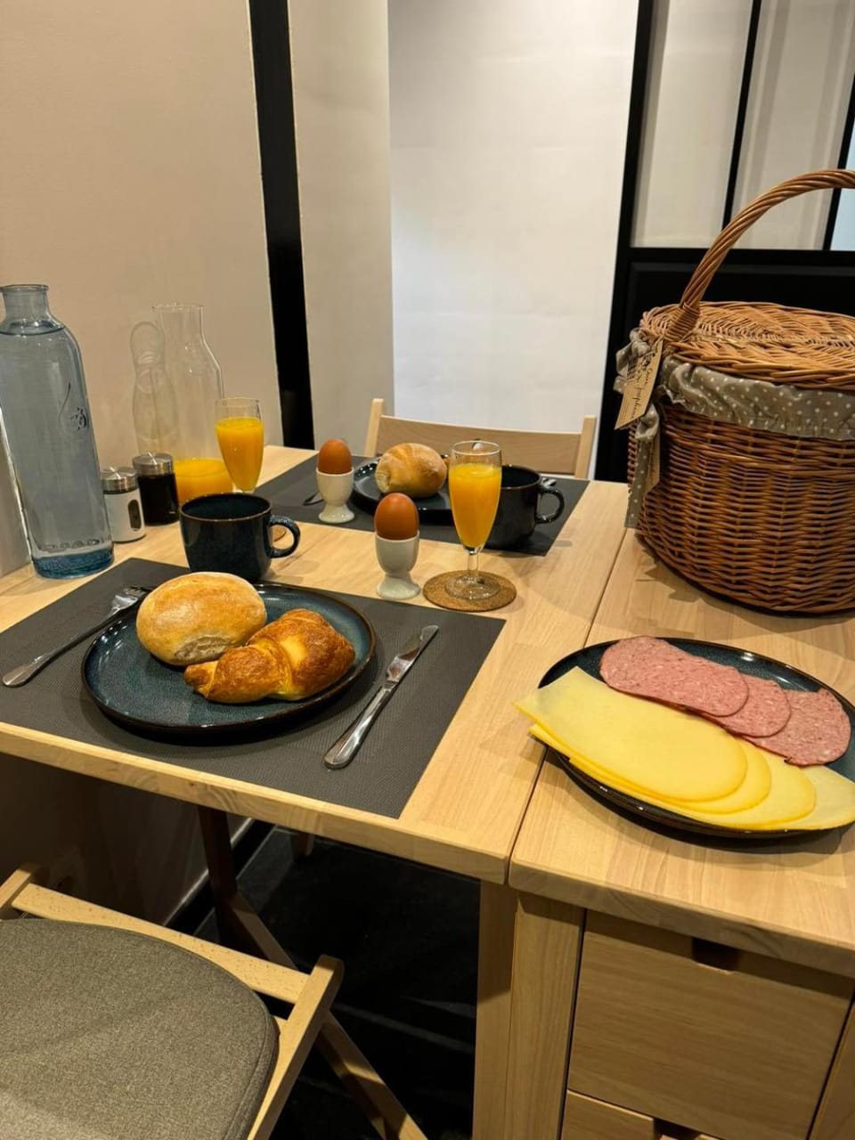 Breakfast, Continental breakfast