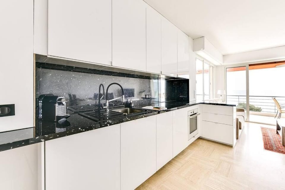 Upstays Panoramic Sea View 70m² Apartment Apartment in Cannes