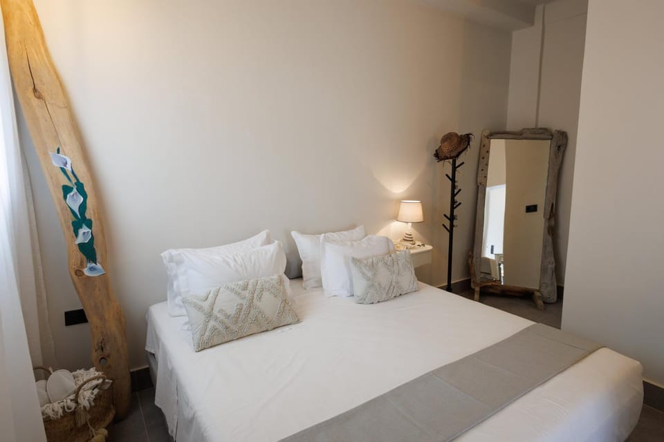 EOS Small House Apartment in Pollonia