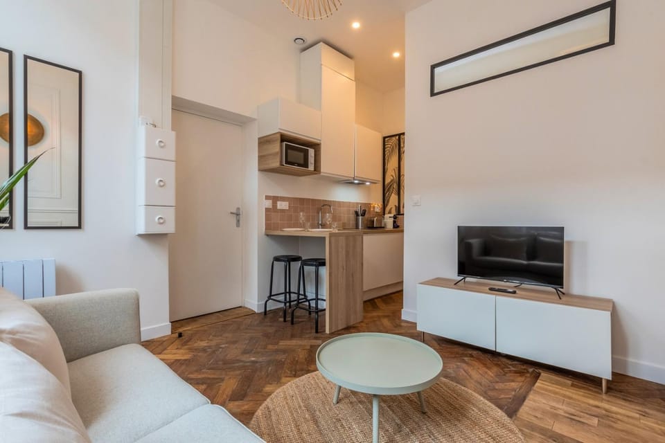 Grand studio fonctionnel et entièrement rénové Apartment in Hauts-de-France