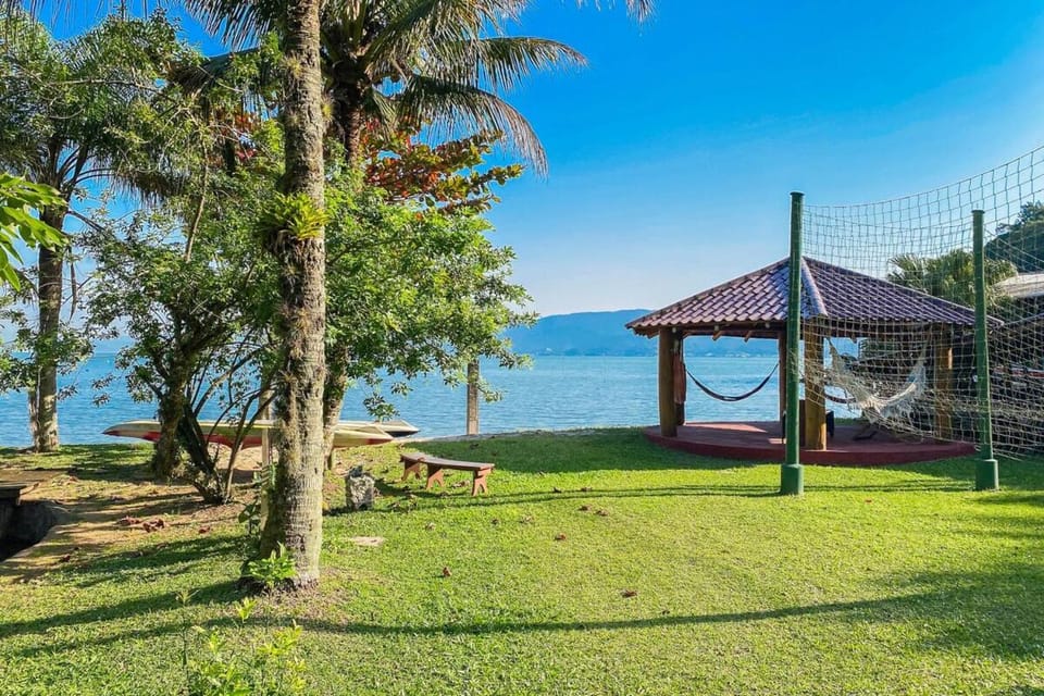 Seu Paraíso à Beira-Mar Refúgio para férias! 0306 Apartment in State of Santa Catarina