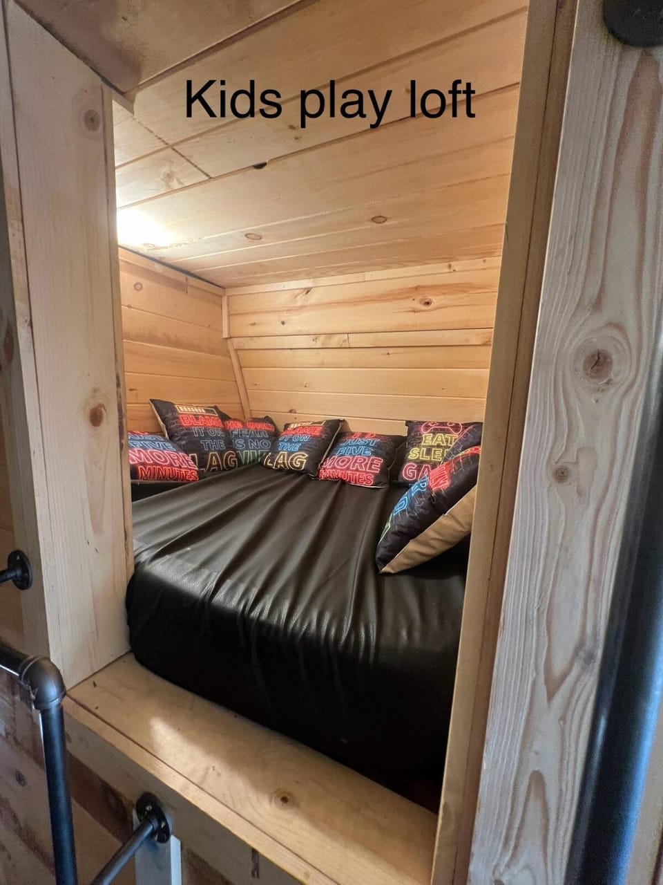 Cabin in the treetops! Cabin in Ohio