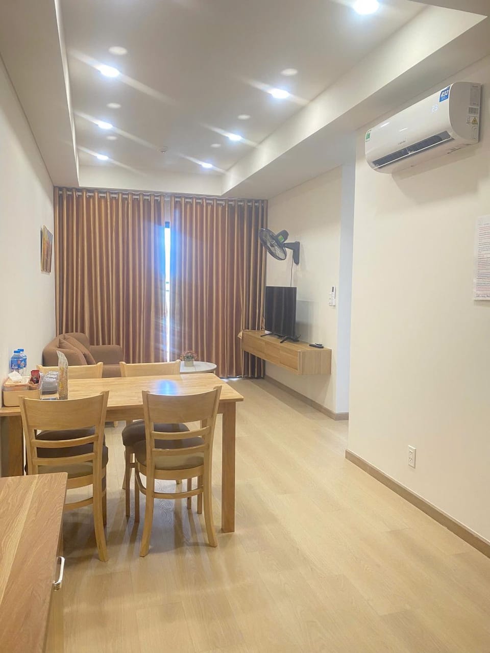 Communal lounge/ TV room, TV and multimedia, air conditioner