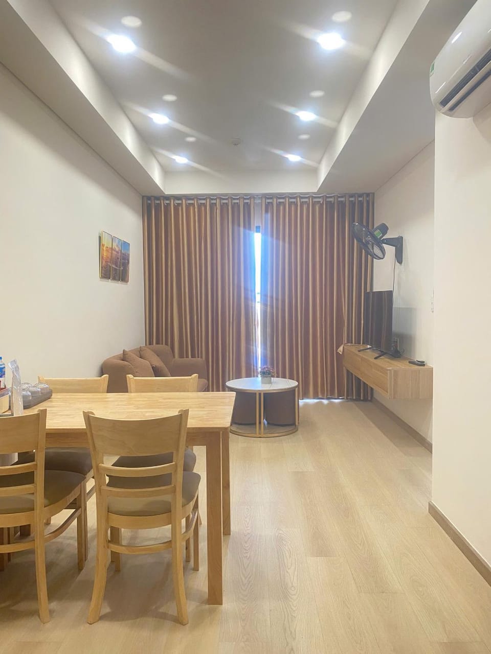 TV and multimedia, Living room, Seating area