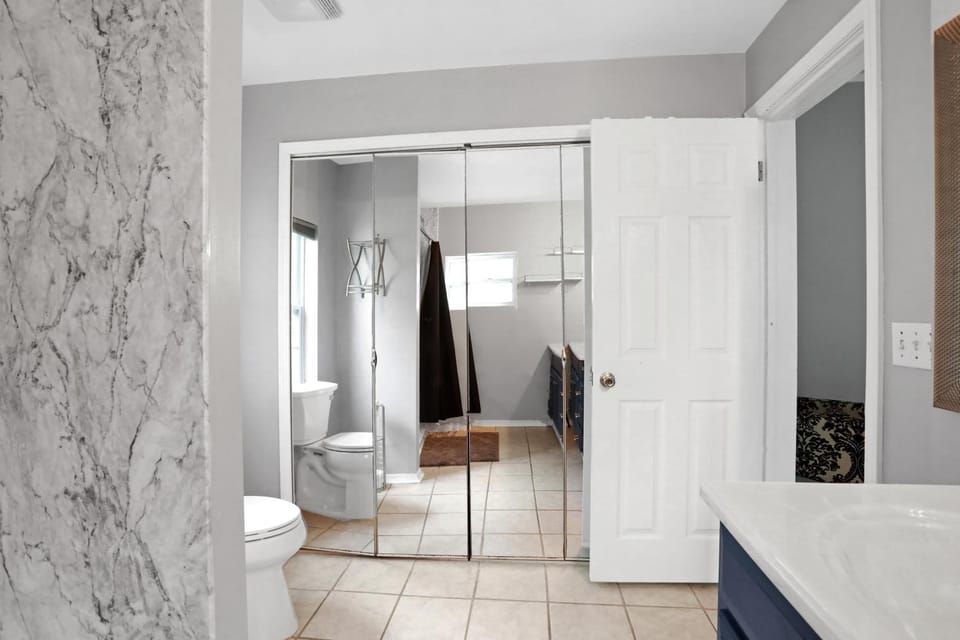 Toilet, Bathroom