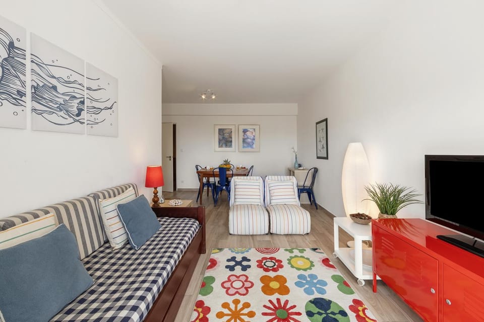 Communal lounge/ TV room, TV and multimedia, Living room, Seating area