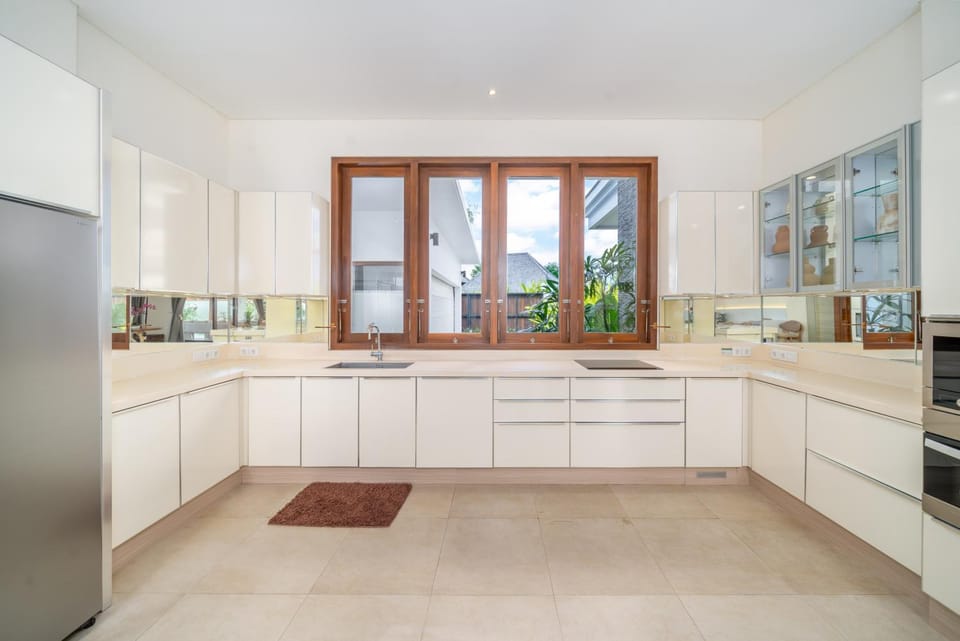 Kitchen or kitchenette, kitchen, kitchen