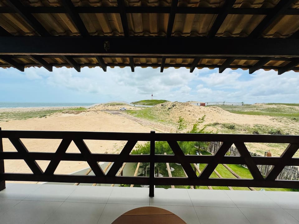 Triplex frente mar, com rooftop, piscina e jacuzzi! House in State of Piauí, Brazil