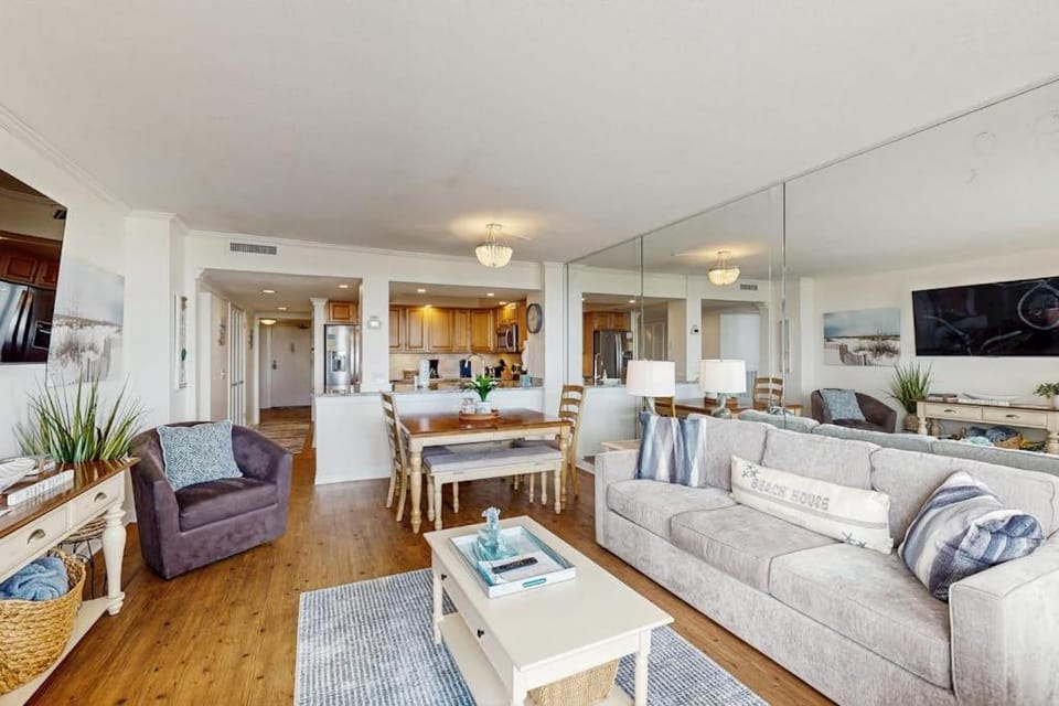 Ocean Creek Plantation D-1 Apartment in Briarcliffe Acres