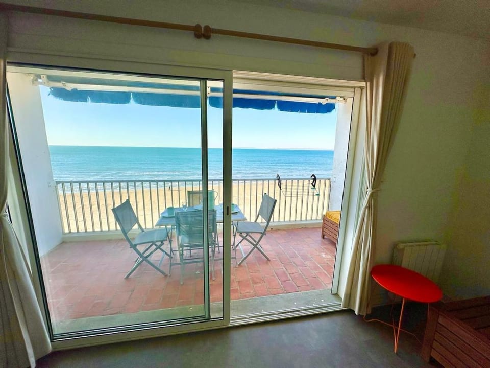 L'Océanide face à la mer Apartment in Le Grau-du-Roi