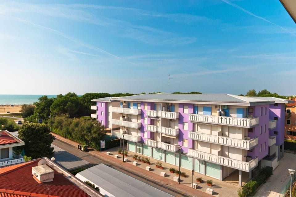 Stay in our beachside flat Apartment in Bibione