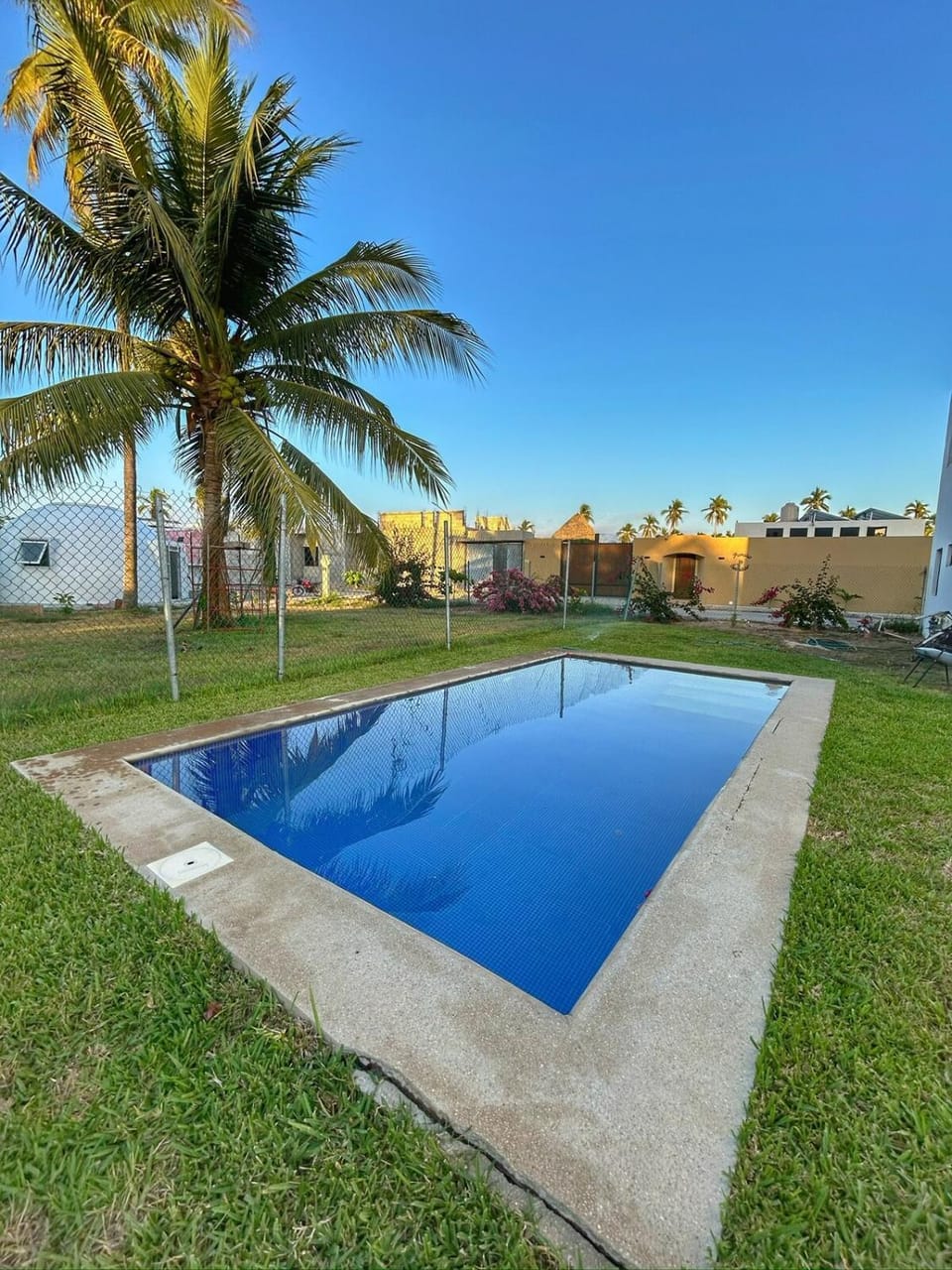 Garden, Swimming pool