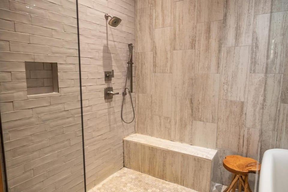 Cabin in the Smokies with Mountain View! Cabin in Pigeon Forge