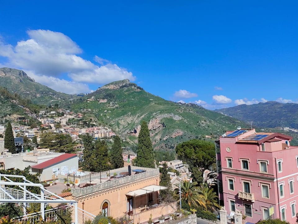 Tao sea view Guest House Apartment in Taormina