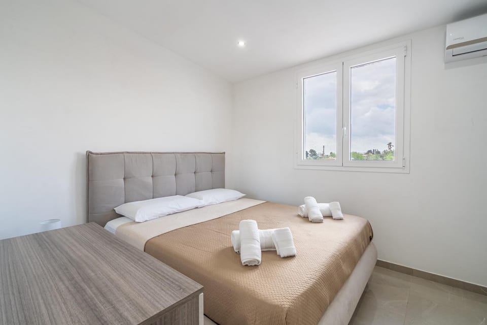 Living room, Bedroom