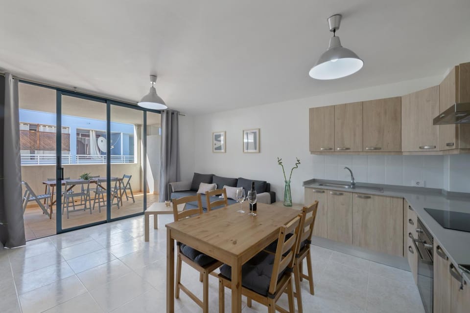 Property building, Kitchen or kitchenette, Living room
