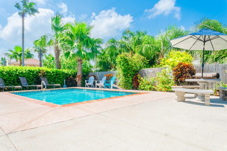 Casa Caracol A - Walk to the Beach, WiFi Apartment in South Padre Island