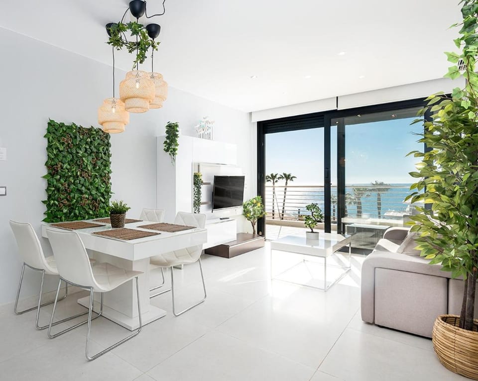 Living room, Sea view