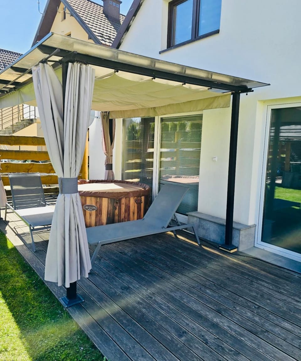 Loft House Rabka dom na wyłączność z jacuzzi SKI&SPA Apartment in Lesser Poland Voivodeship