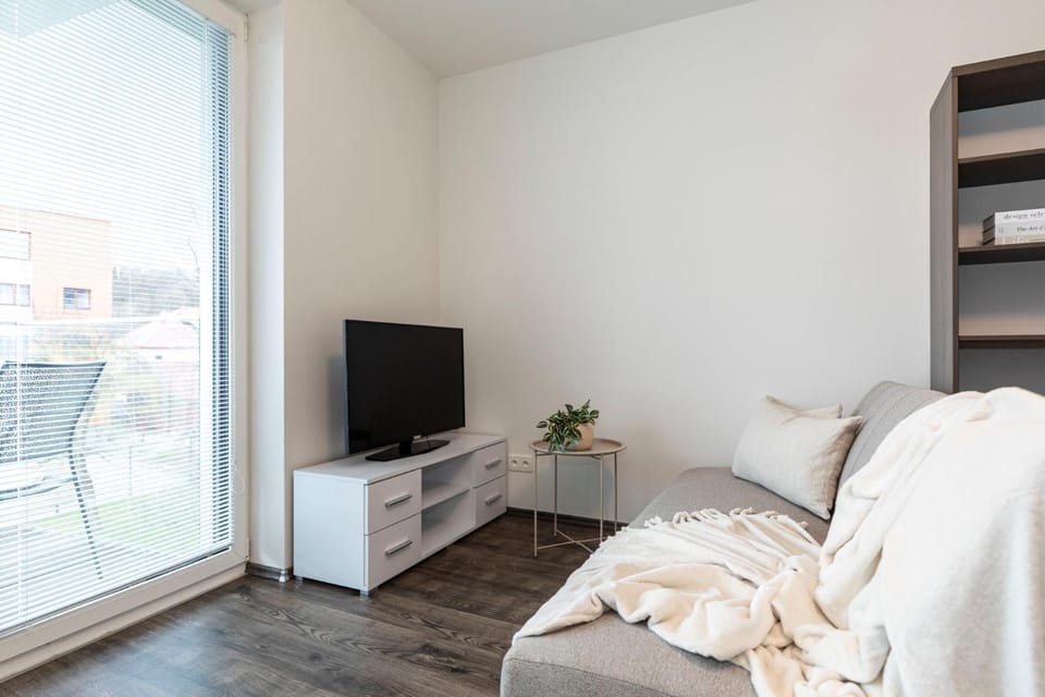 ALURE RESIDENCES 14 & 24h self check-in, private parking in front of the apartment building included, new building, CITY CENTER Apartment in Slovakia