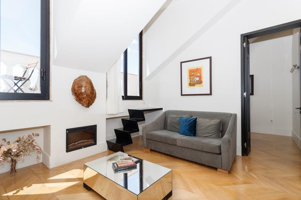 Living room, Seating area