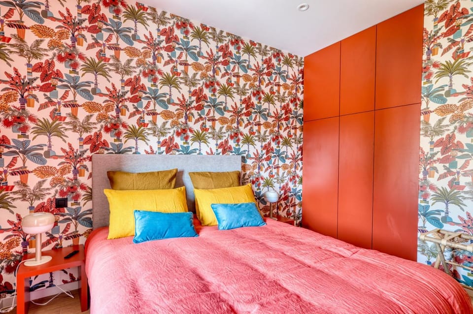 Bed, Bedroom