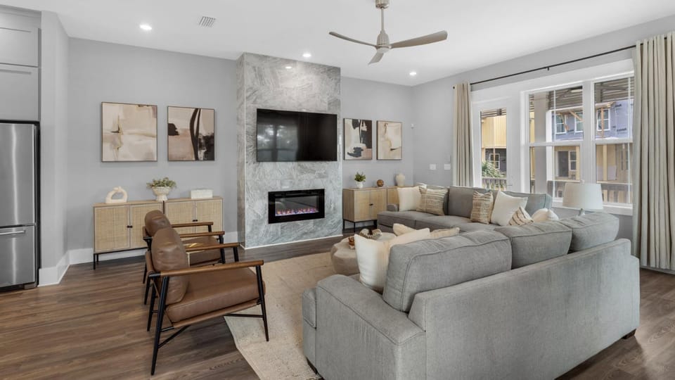 Queen Palm House in Inlet Beach