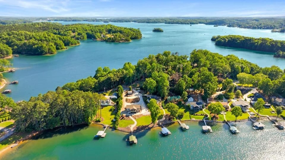 Bird's eye view, Lake view