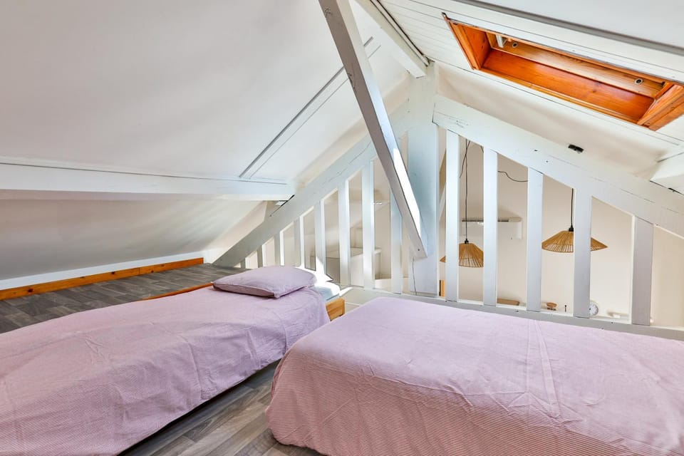 Bed, Bedroom, children