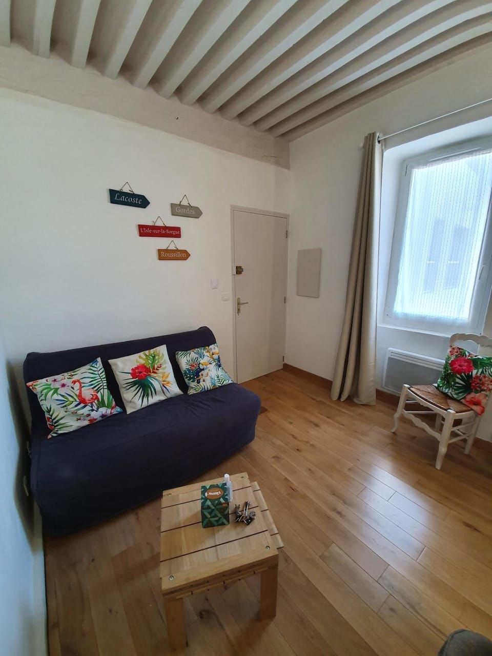 Appartement atypique dans un ancien couvent Apartment in L'Isle-sur-la-Sorgue