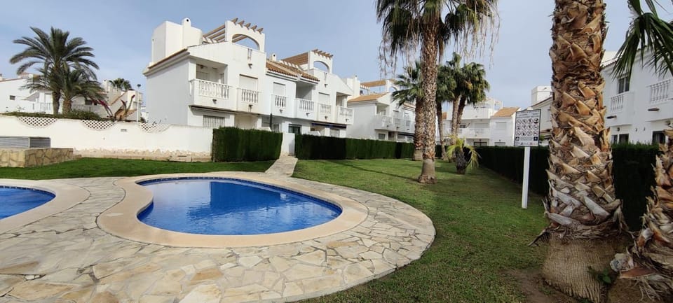 Garden, Swimming pool