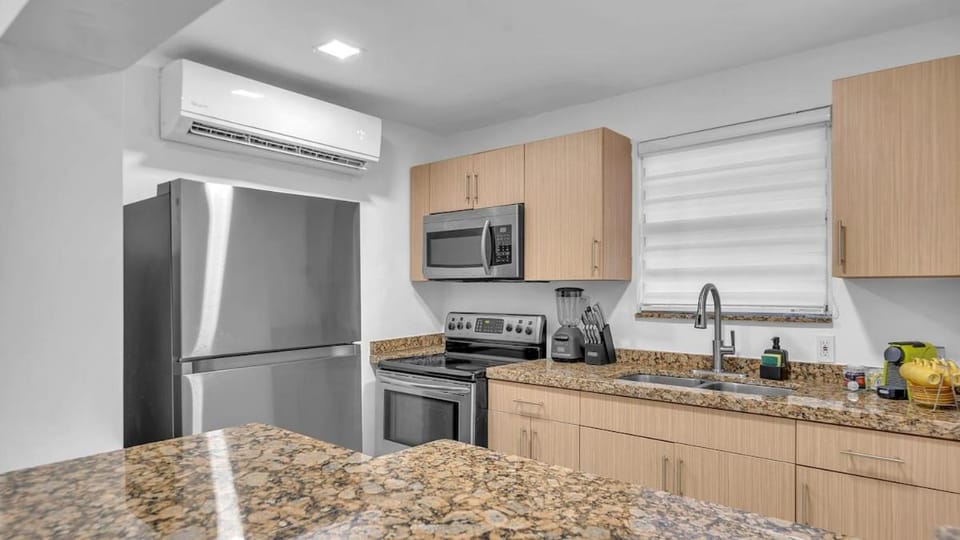Miami Designer Apartment Unit 2 Apartment in Miami