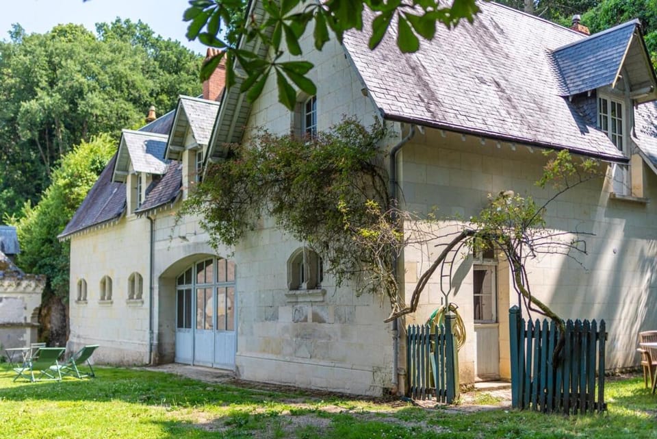 Maison 3 pièces - Dépendance du Château Apartment in Gennes-Val-de-Loire