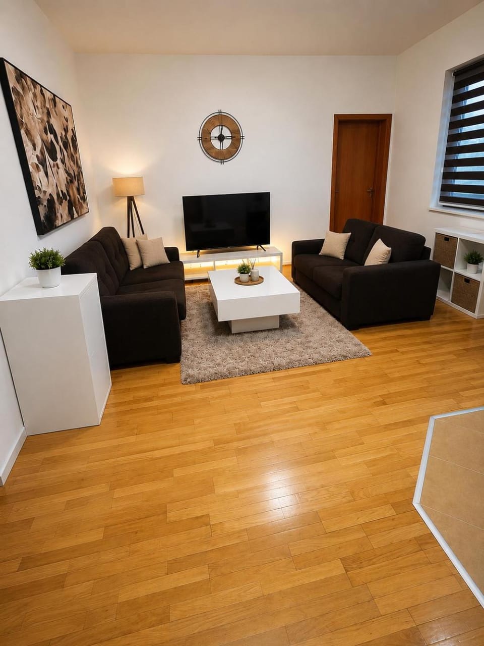 Communal lounge/ TV room, TV and multimedia, Living room