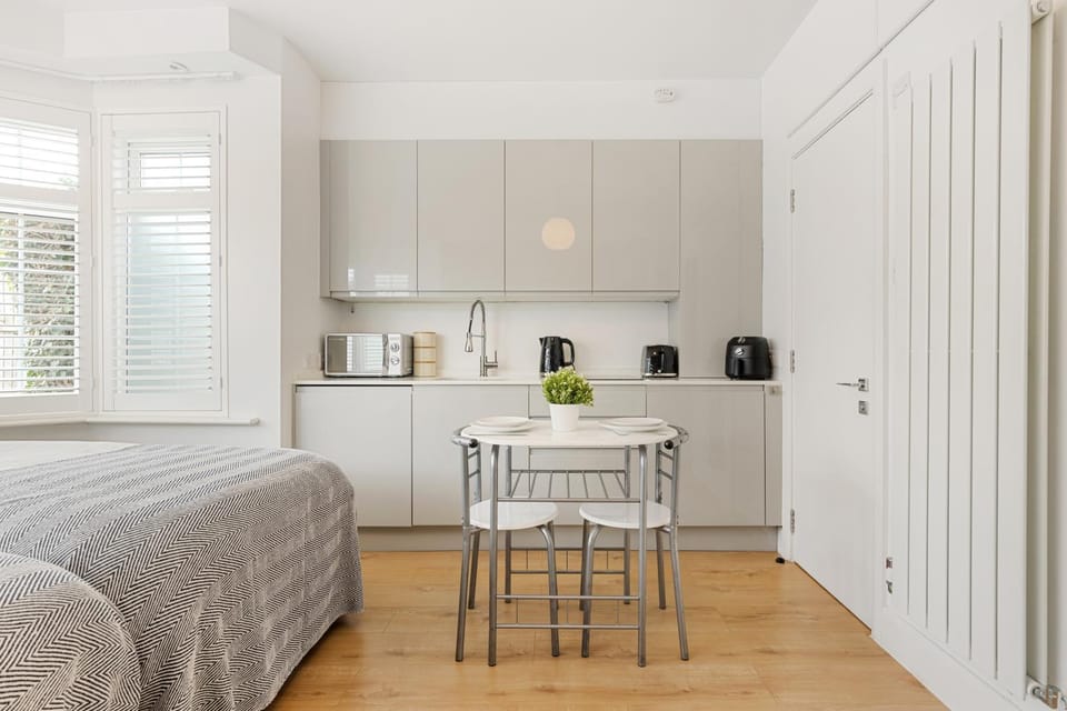 Cosy Studio Flat Apartment in London Borough of Camden