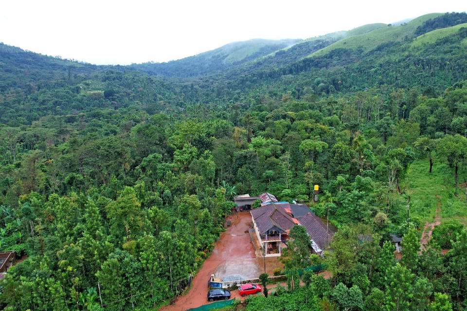 Property building, Bird's eye view, Mountain view