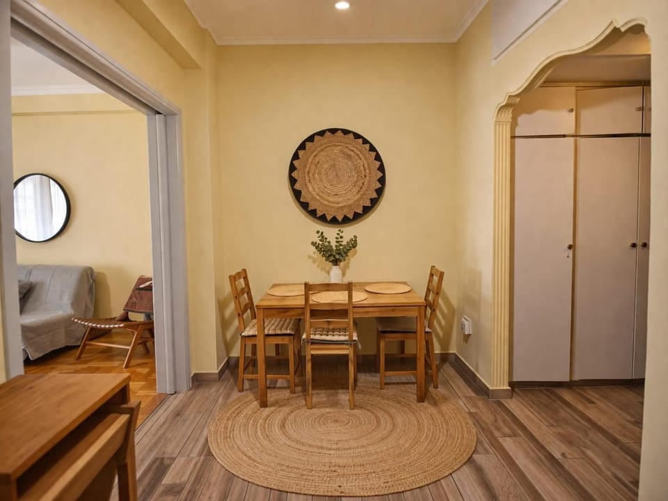 Facade/entrance, Dining area, wardrobe