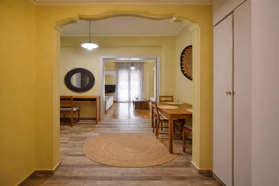 Facade/entrance, Dining area