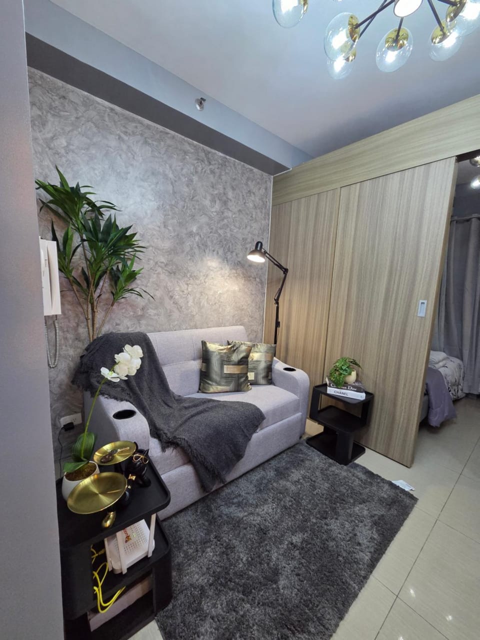 Cozy Corner at Shore 2 Apartment in Pasay