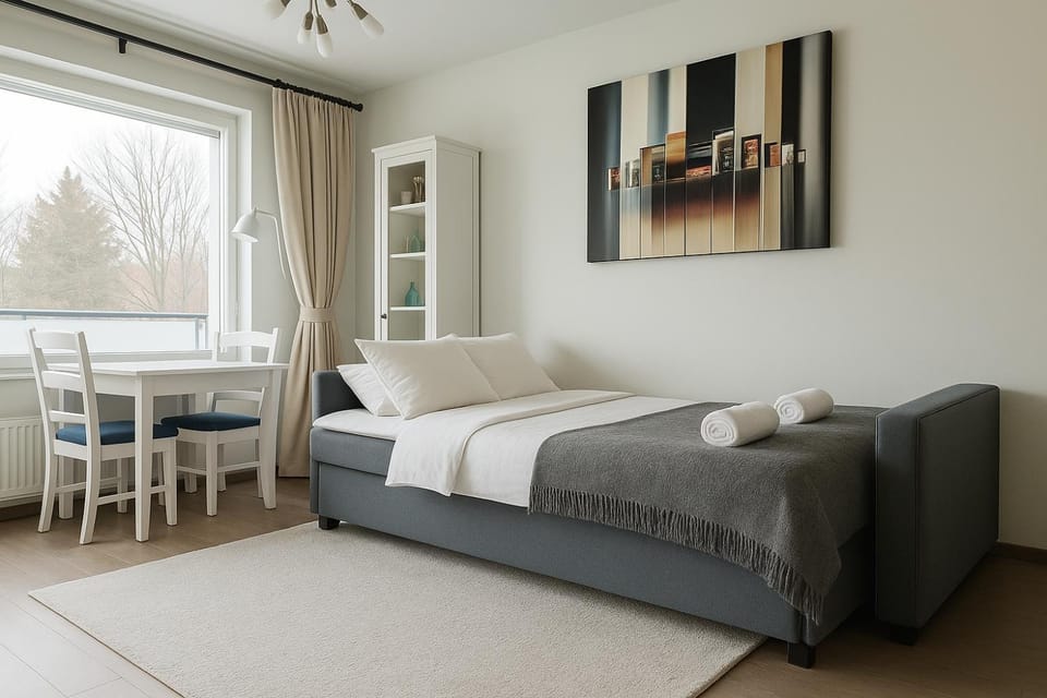 Bed, Living room