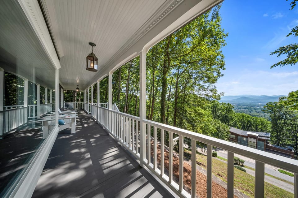 Patio, Day, Natural landscape, View (from property/room), Balcony/Terrace, Mountain view