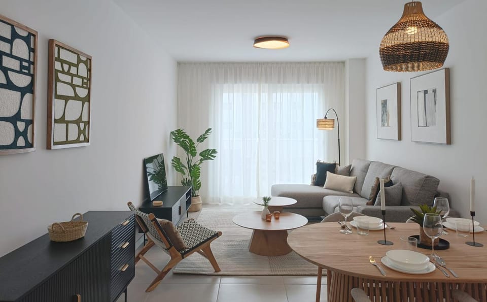 Living room, Seating area, Dining area
