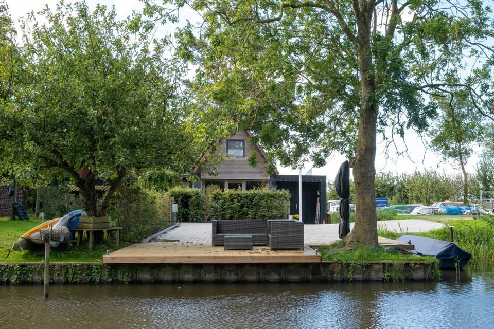 Property building, Garden