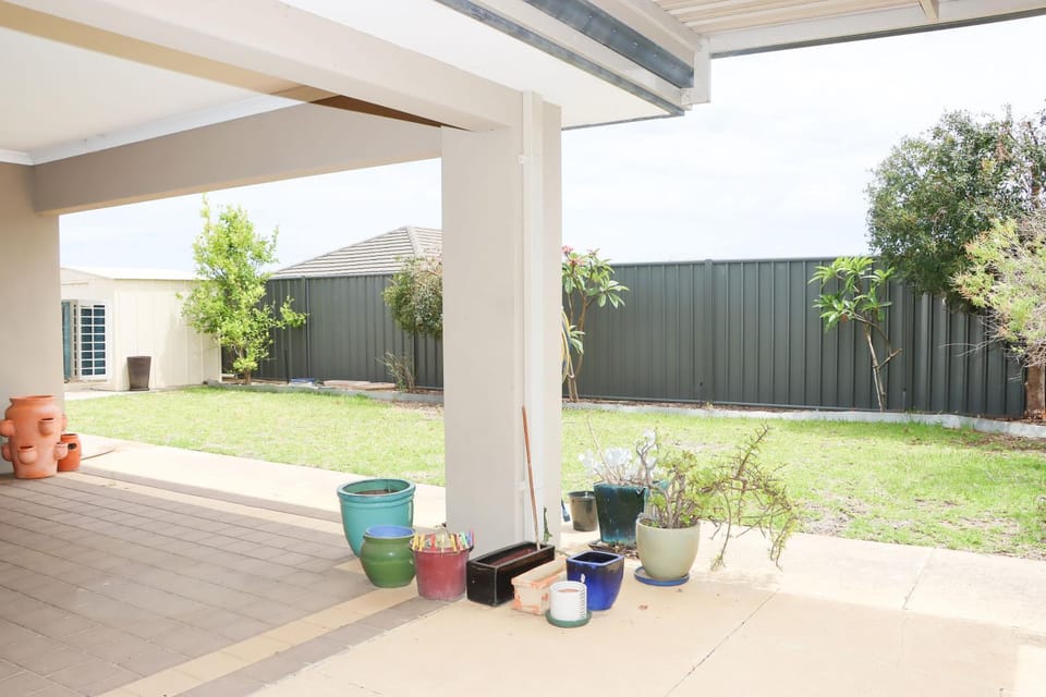 Come and dine with me at Jo Apartment in Baldivis