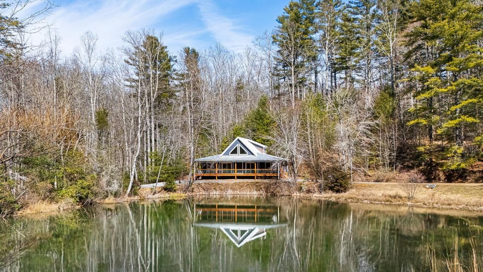 Property building, Day, Natural landscape, Lake view