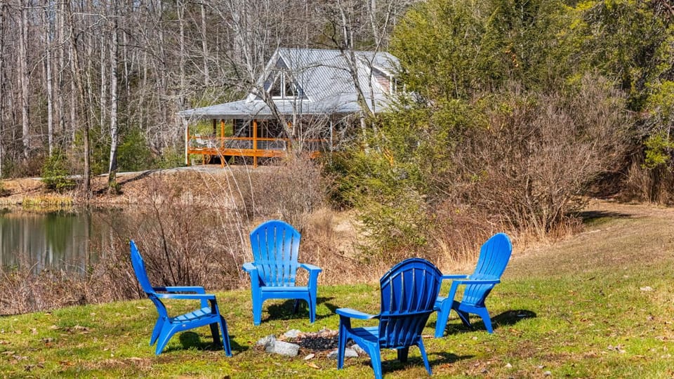 Property building, Spring, Day, Natural landscape, Lake view