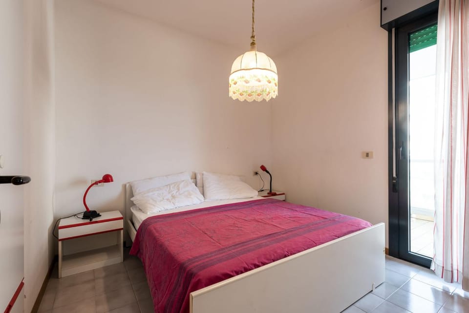 Bed, Decorative detail, Bedroom