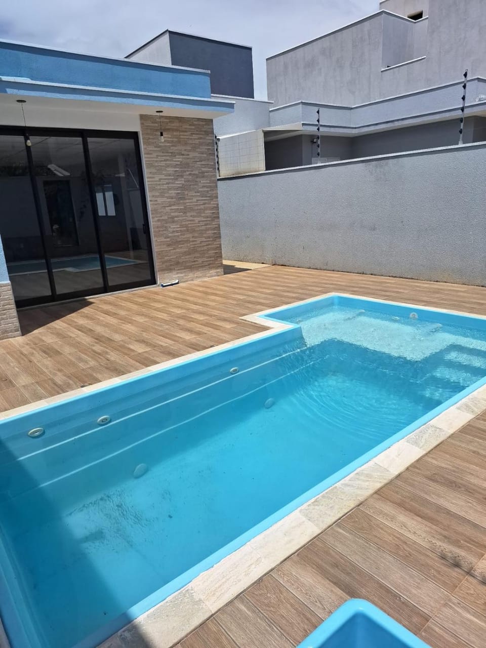Kit net com piscina para alugar House in Jundiaí