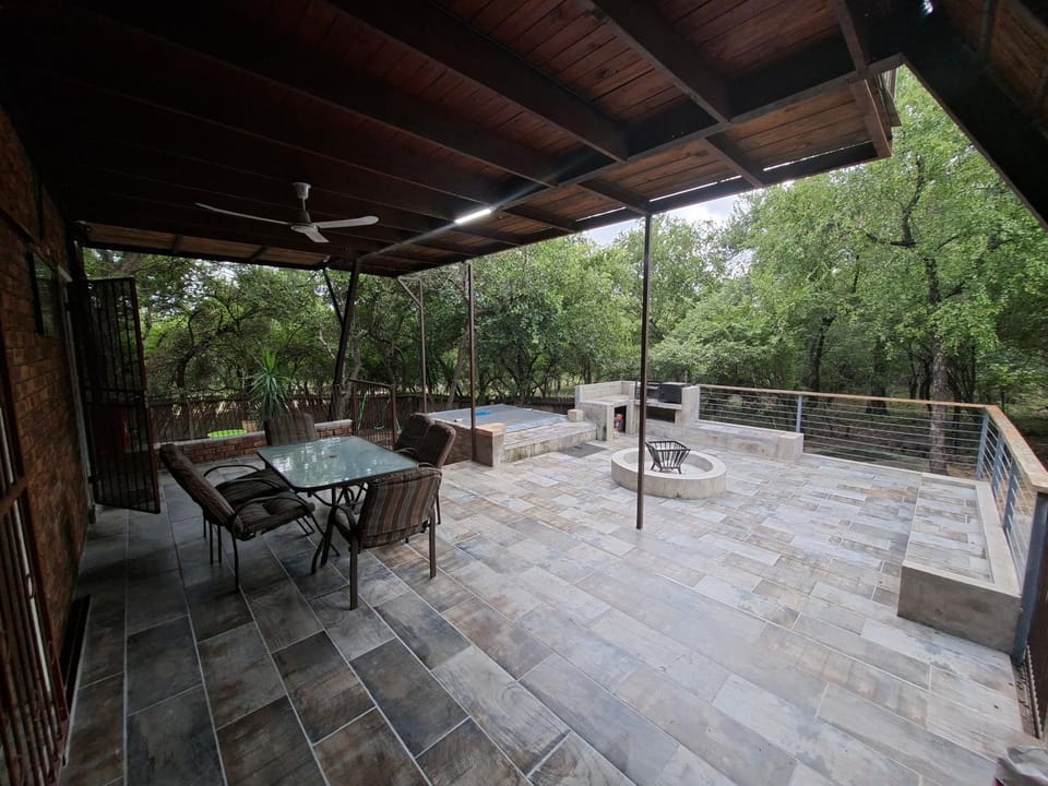 Patio, BBQ facilities, Garden