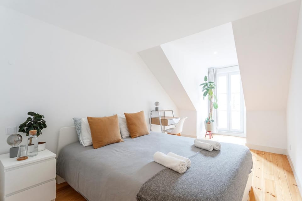 Bed, Photo of the whole room, Bedroom